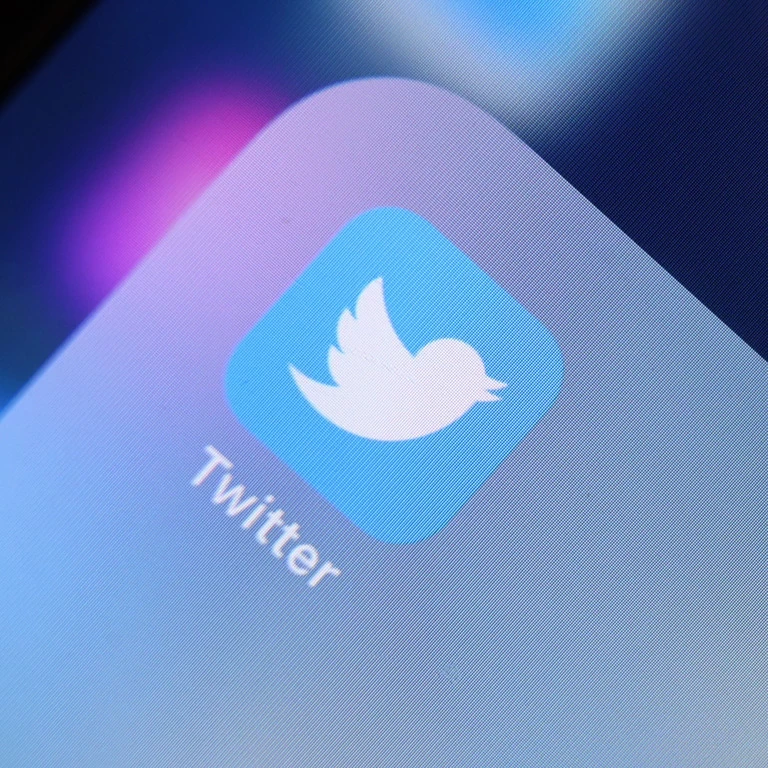 Илон Маск запретил просмотр контента в Twitter, какие ограничения ввёл миллиардер