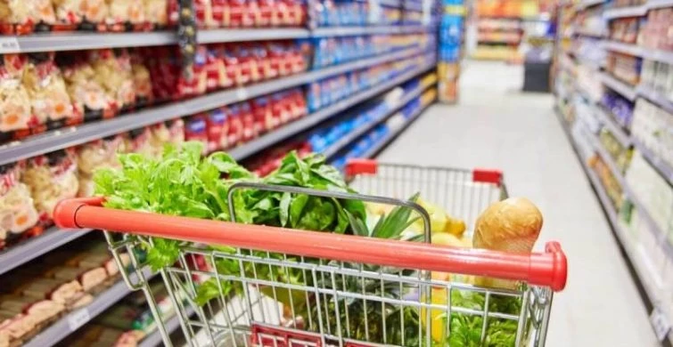 Почему в супермаркетах резко подорожали курица и лук