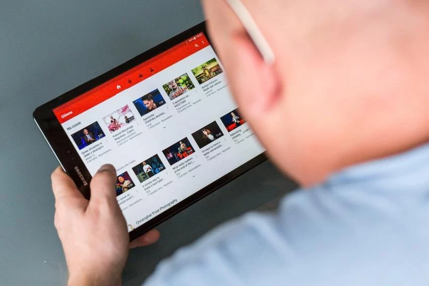 В YouTube появилась функция «Стабильная громкость»