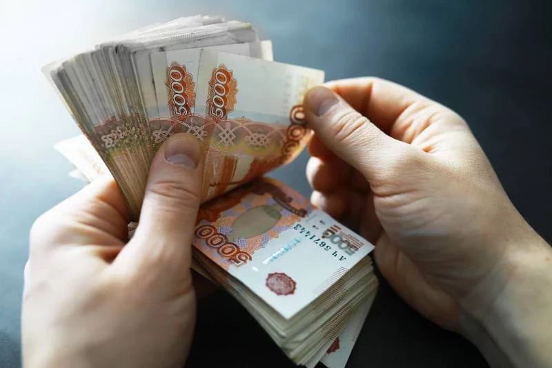 Во время мятежа Пригожина россияне сняли наличными рекордную сумму денег