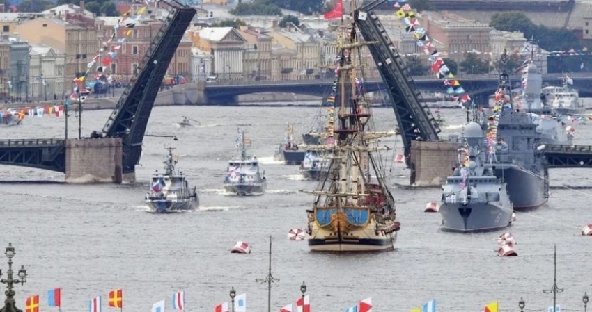 День ВМФ в Санкт-Петербурге и Кронштадте в 2023 году: что и когда посмотреть