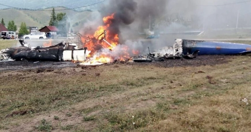 Крушение вертолета Ми-8 на Алтае: первые подробности, сколько человек погибли