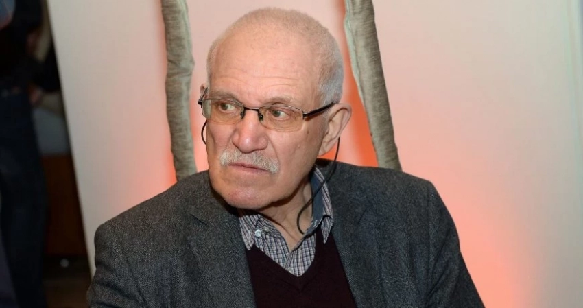 Режиссер Митта попал в реанимацию: что известно о его состоянии, какие прогнозы дают врачи