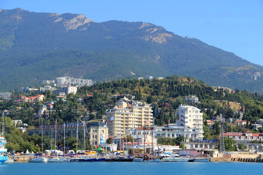 Пора в отпуск: сколько стоит отдохнуть в Крыму в 2023 году