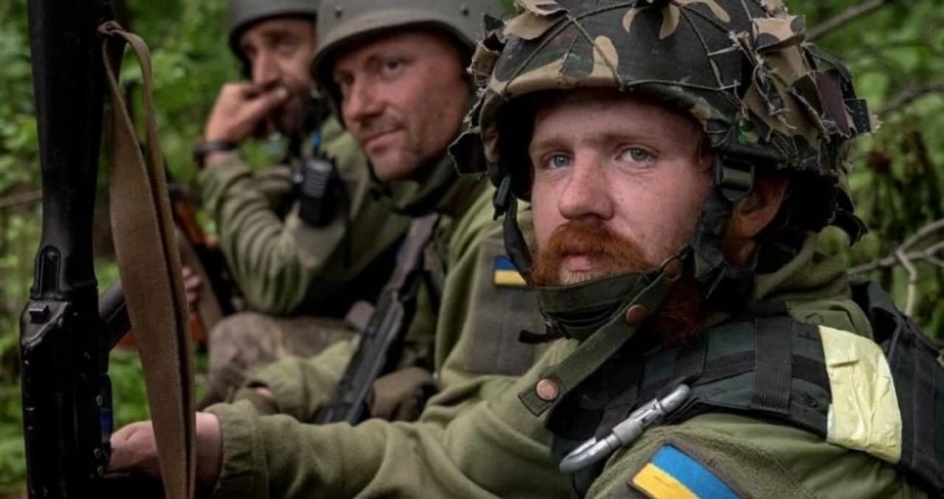 Радужные войска ВСУ: зачем Киев собирает 50-тысячную армию из ЛГБТ-солдат