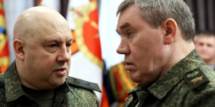 Раскрыт статус генералов Герасимова и Суровикина: Минобороны показало совещание с Валерием Герасимовым в ответ на слухи о его «отстранении от командования СВО»
