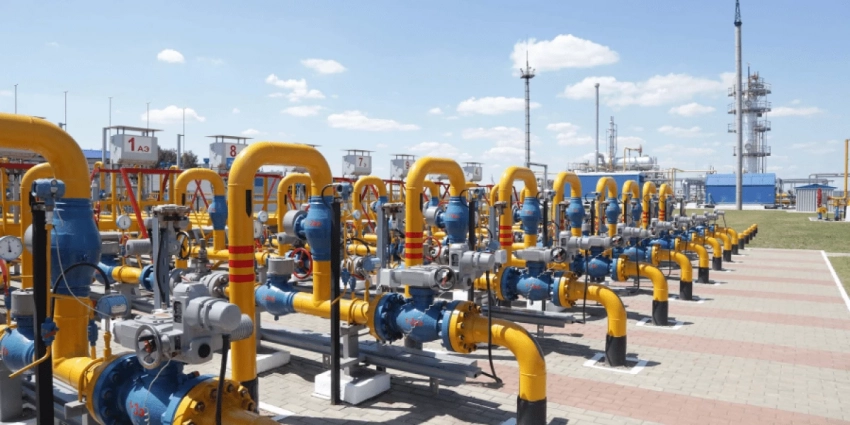 Европейские трейдеры намерены забрать свой газ из украинских хранилищ.В Украине начало останавливаться производство