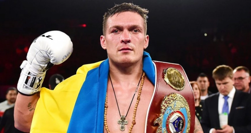 Украинский боксер Александр Усик заявил о желании занять место Зеленского и стать новым президентом Украины