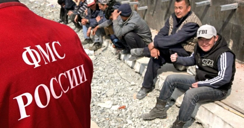 Гграницы открыты: взбунтовавшихся мигрантов отправляют на Родину