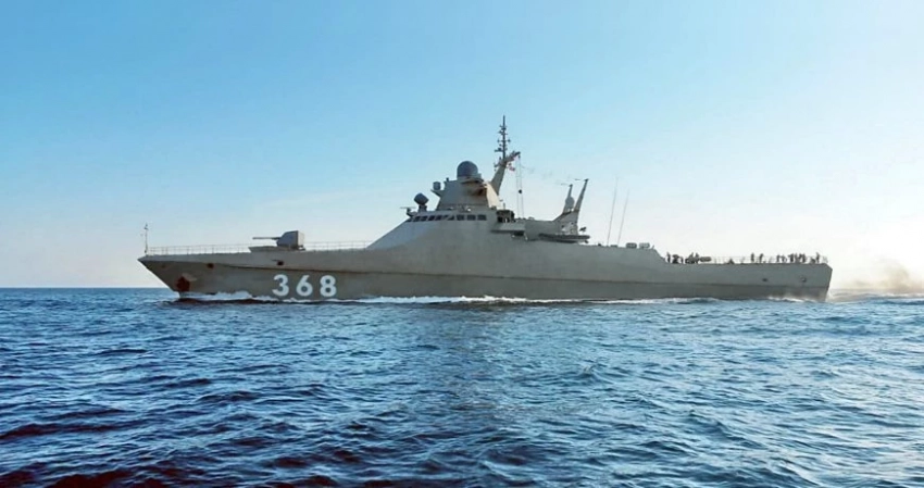 Российский корабль открыл огонь для досмотра идущего в украинский порт сухогруза: что говорят в Минобороны