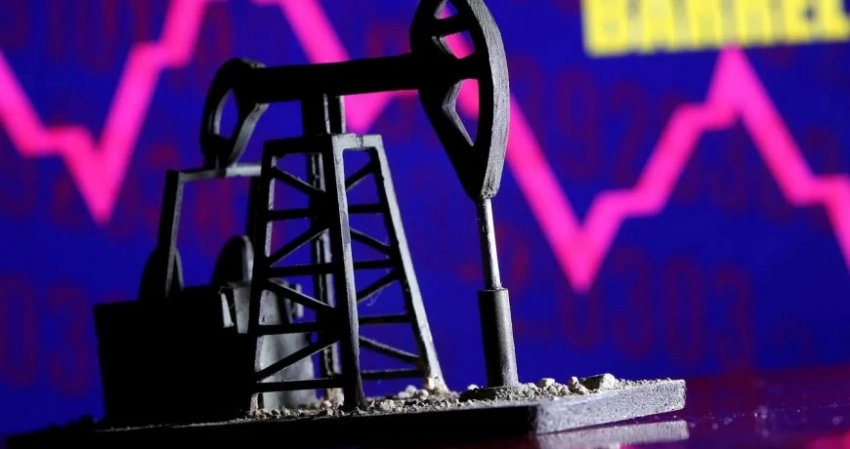 Цены на нефть немного выросли 17 августа из-за неуверенности рынка в стабильности спроса в Китае и США