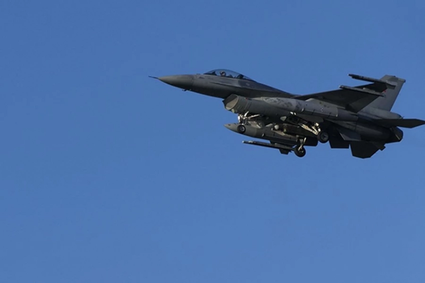 Америка годами будет дразнить Украину истребителями F-16