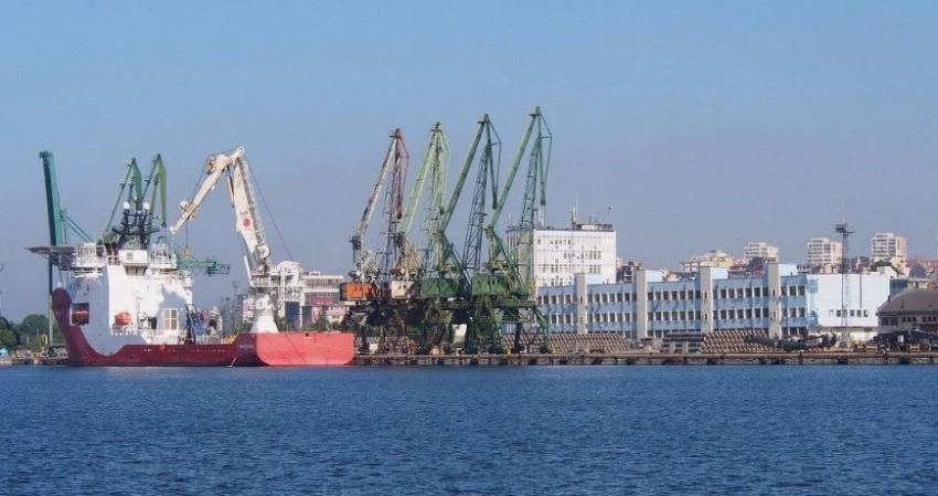 Болгария передает контроль над нефтяным терминалом Росенец государству