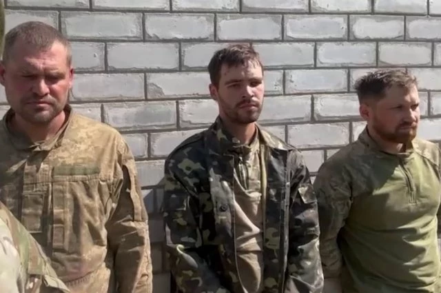 Забирают только избраных: Киев отказался от 18 тысяч своих военнопленных