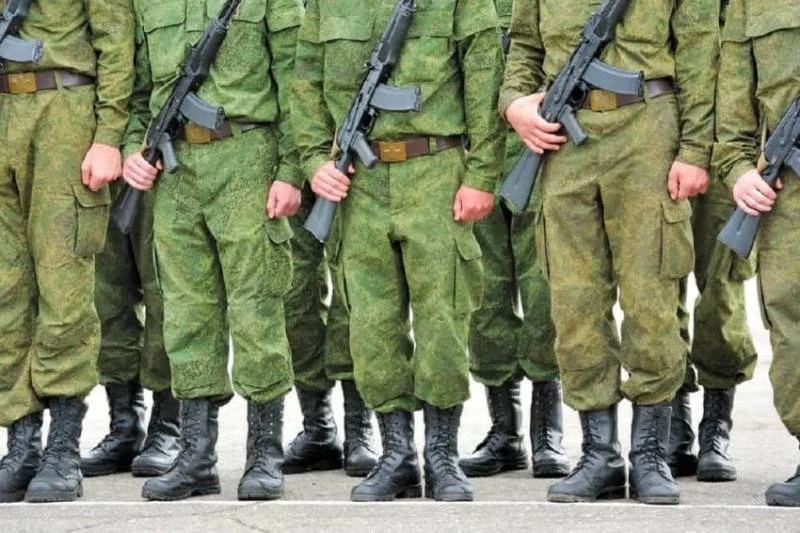 Россиянам стали чаще звонить из военкоматов, почему это происходит и что будет, если бросить трубку