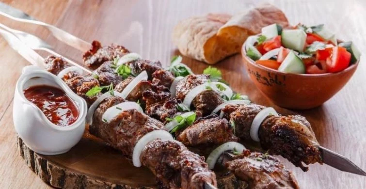 Шашлык из свинины просто и вкусно: как замариновать, рецепты маринадов для шашлыка — «Слово без границ» — новости России и мира сегодня