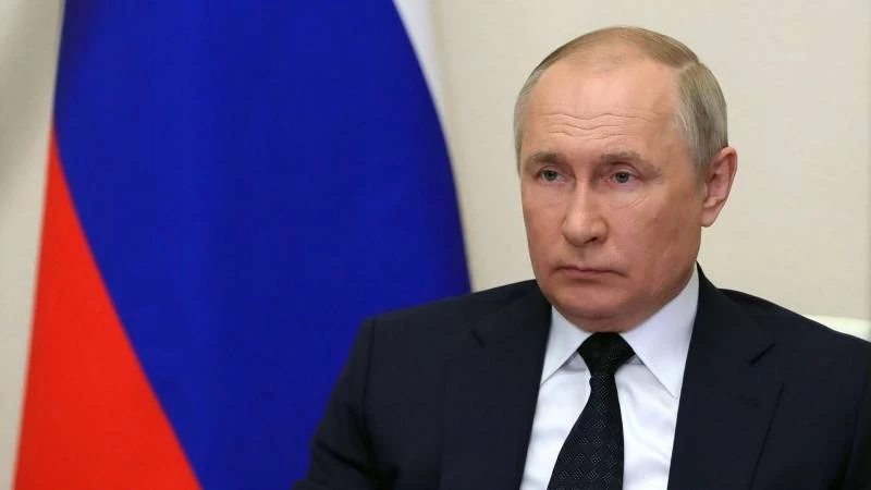 Как познакомились Собчак и Путин: неофициальные обстоятельства смерти мэра Петербурга и редкие фотографии политиков во время отдыха