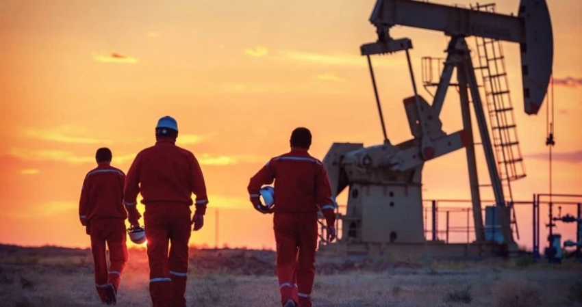 Когда День работников нефтяной, газовой и топливной промышленности 2023, история профессионального празника нефтяников, традиции