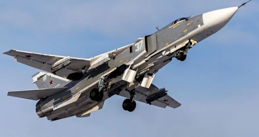 Самолет Су-24 потерпел крушение при плановом полете в Волгоградской области: что известно о судьбе пилотов