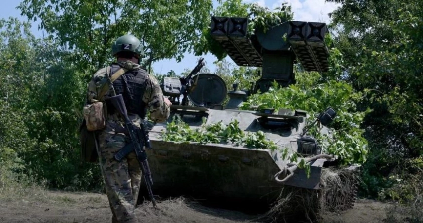 ПВО боевиков не справляется: сколько западной техники и арсеналов уничтожено за неделю, где прозвучали взрывы за 30 сентября