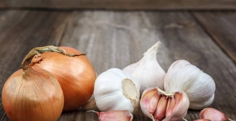 День любителей чеснока 6 октября 2023 года: открытки, чем полезен чеснок, интересные факты об овоще, как используют