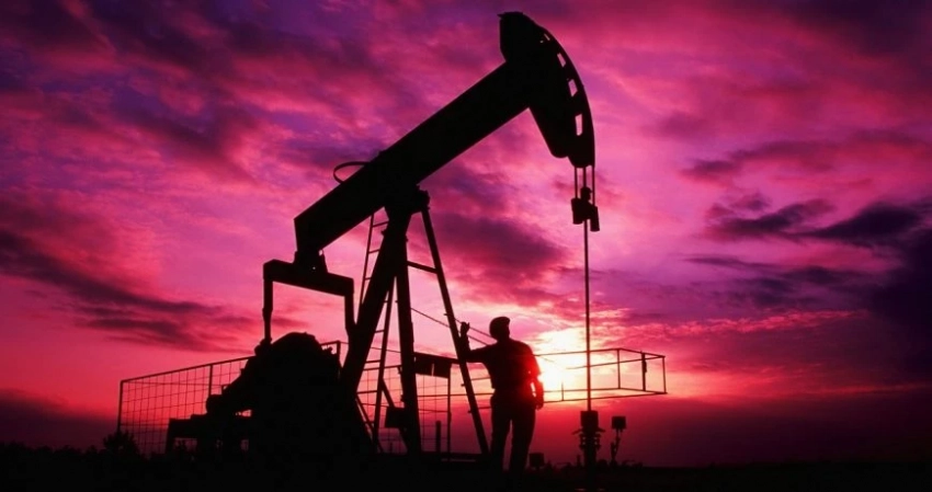 Цены на нефть немного снизились 4 октября – рынок ждет результатов встречи ОПЕК+