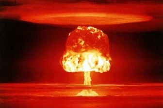 Почему испытавшая ужасы атомных бомбардировок Япония не возмутилась ядерным шантажом Израиля?