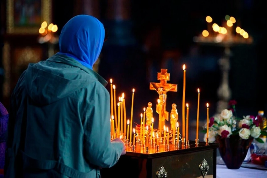 Правила поминовения родных в Михайловскую родительскую субботу, открытки и светлые слова