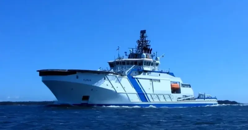 «Затонул только плавдок»: в Польше спускали на воду патрульное судно для Финляндии