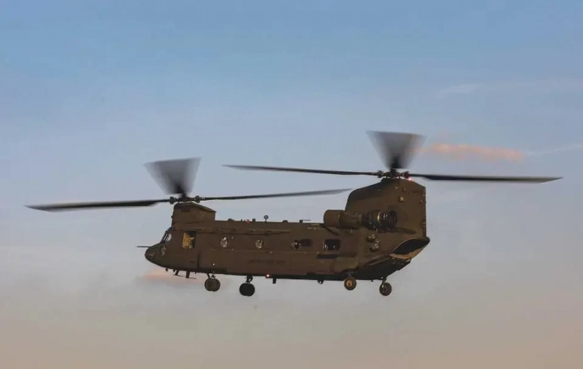 Пресса США о модернизированном «Чинуке» в высокопарных тонах: новый тяжелый вертолет CH-47F Block II повышает возможности армии
