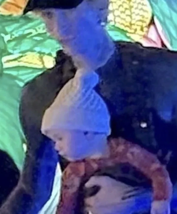 Меган Фокс и Machine Gun Kelly впервые засняли на публике с восьмимесячной дочерью