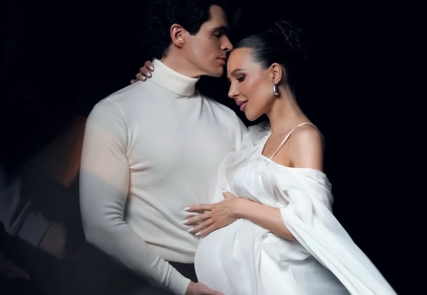 Лерчек снялась в первой официальной фотосессии с отцом своего будущего четвёртого ребёнка