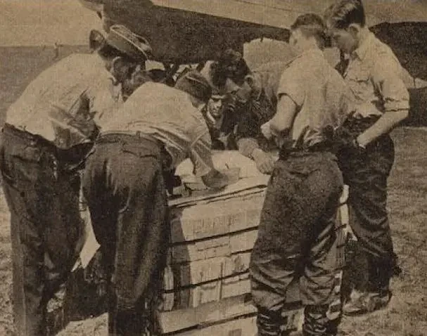 Как немцы распространяли листовки