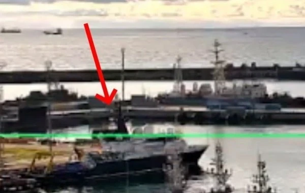 Атака Украины на подводную лодку "Варшавянка" в Новороссийске: стали известны подробности случившегося