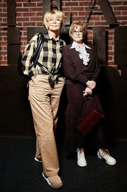 "Мамы больше нет". Юлия Меньшова отреагировала на смерть матери Веры Алентовой