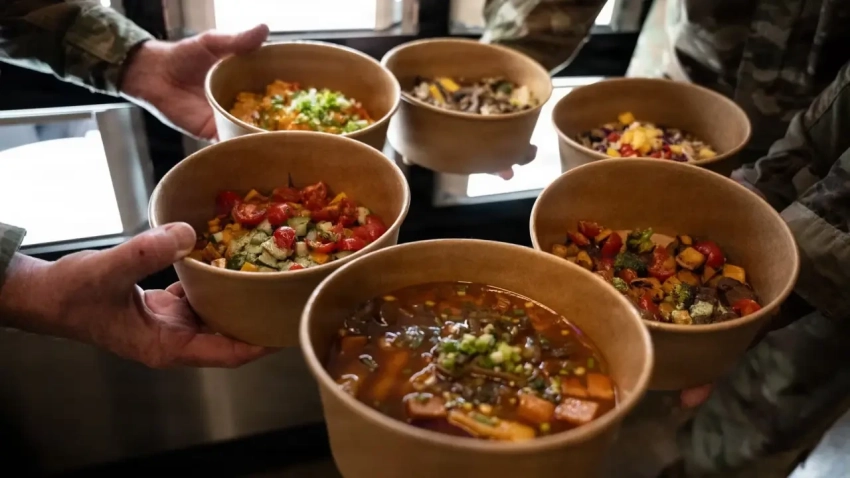 Армия США тестирует первую автоматизированную столовую Market 19