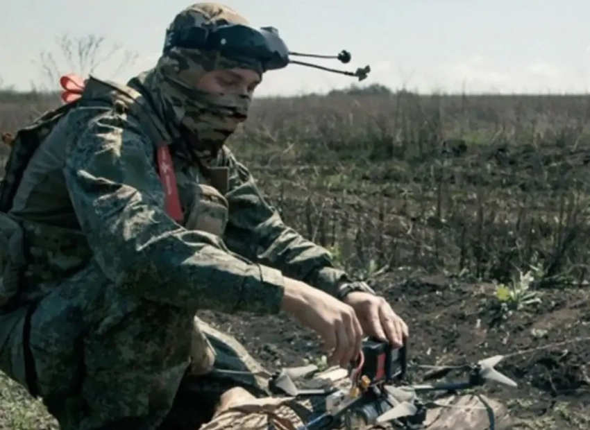 Показан разгром колонны натовской техники ВСУ под Покровском