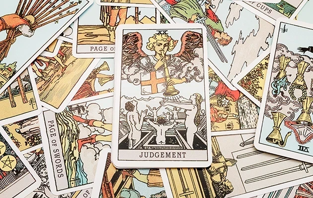 Судьбоносные решения: карта Таро недели с 12 по 18 января 2026 года