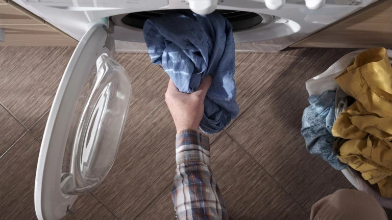 Простые привычки, которые продлят жизнь машинки на десятки лет: что нужно делать после стирки
