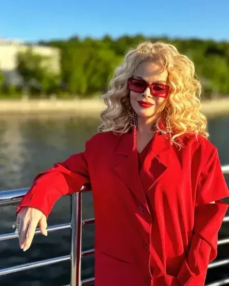 "Это моя инициатива". Ларису Долину уговаривали в банке не переводить деньги мошенникам, но она настаивала