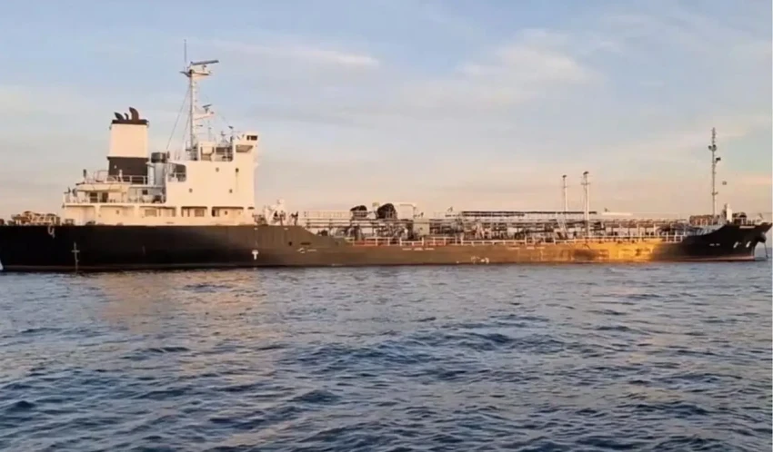 Иранский КСИР провёл операцию по задержанию двух танкеров в Персидском заливе