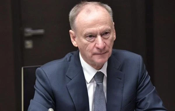 Патрушев: корабли ВМС РФ могут начать сопровождать торговые судна