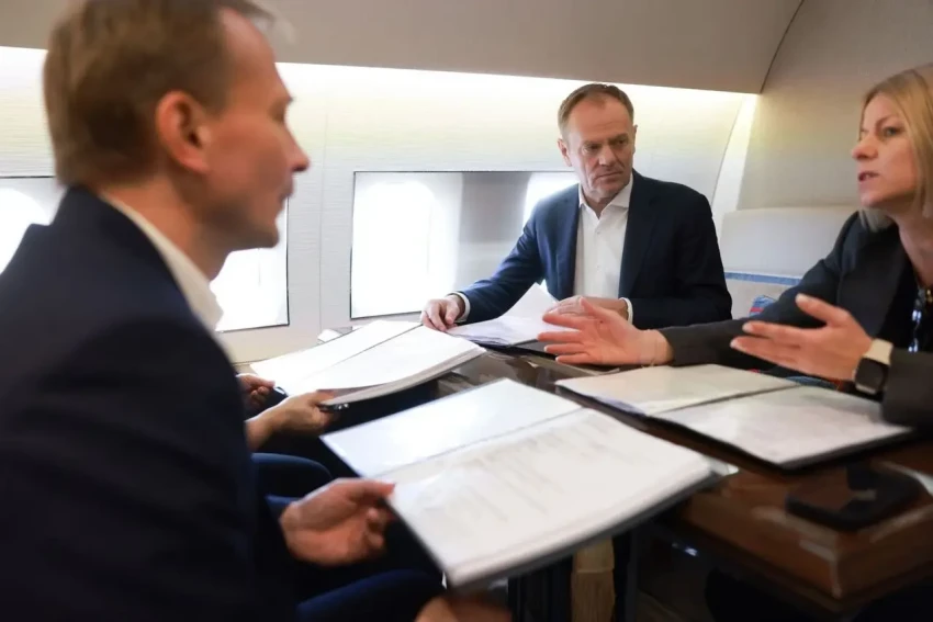 Туск: войну на Ближнем Востоке фактически выигрывает Россия