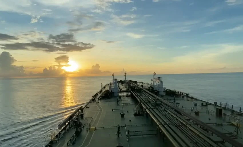 За последние сутки Иран атаковал 6 коммерческих судов в Персидском заливе