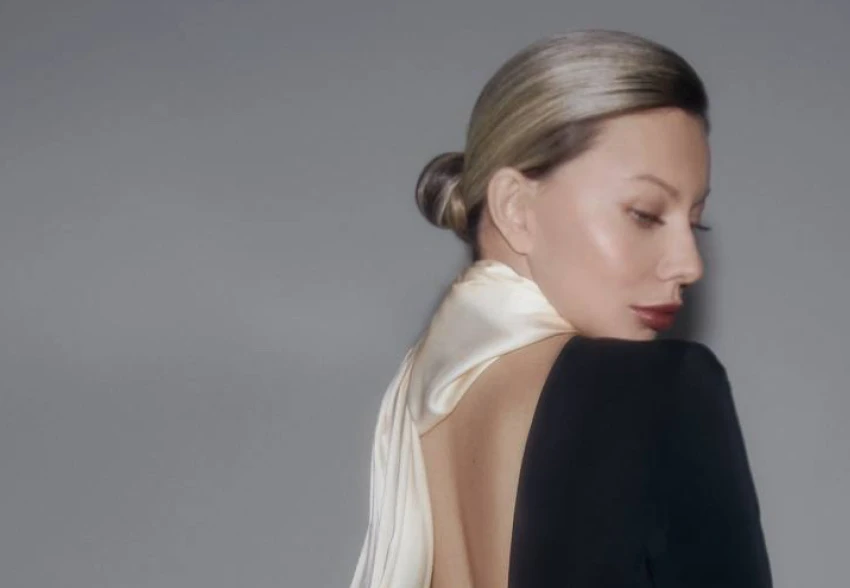 "На обложке самая обсуждаемая медиаперсона". Надежда Стрелец стала героиней журнала "Мнение редакции* может не совпадать"